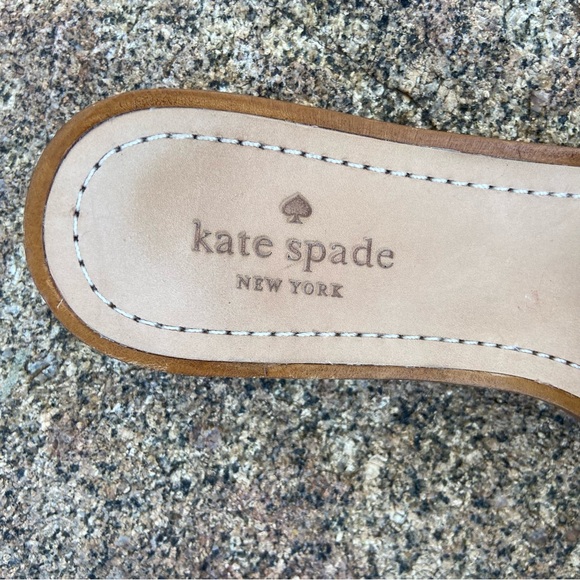 Kate Spade Brie Kiltie Fringe Leather Metallic Gold Chain Sandals - Picture 7 of 12